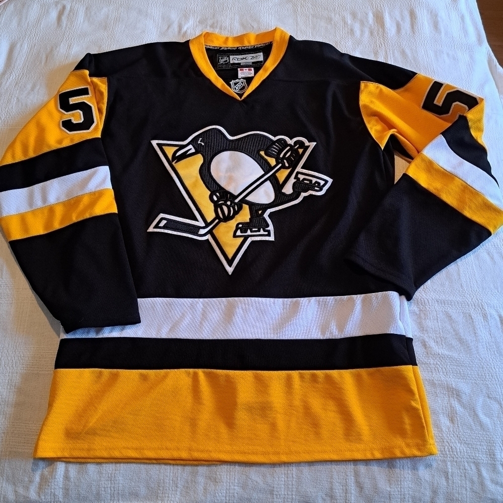 CCM Reebok NHL Pittsburg Penguins Kris Letang men's size 48 hockey jersey